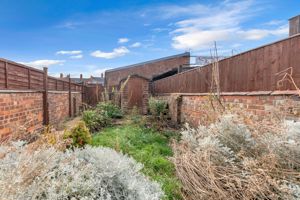 Photo 16- click for photo gallery